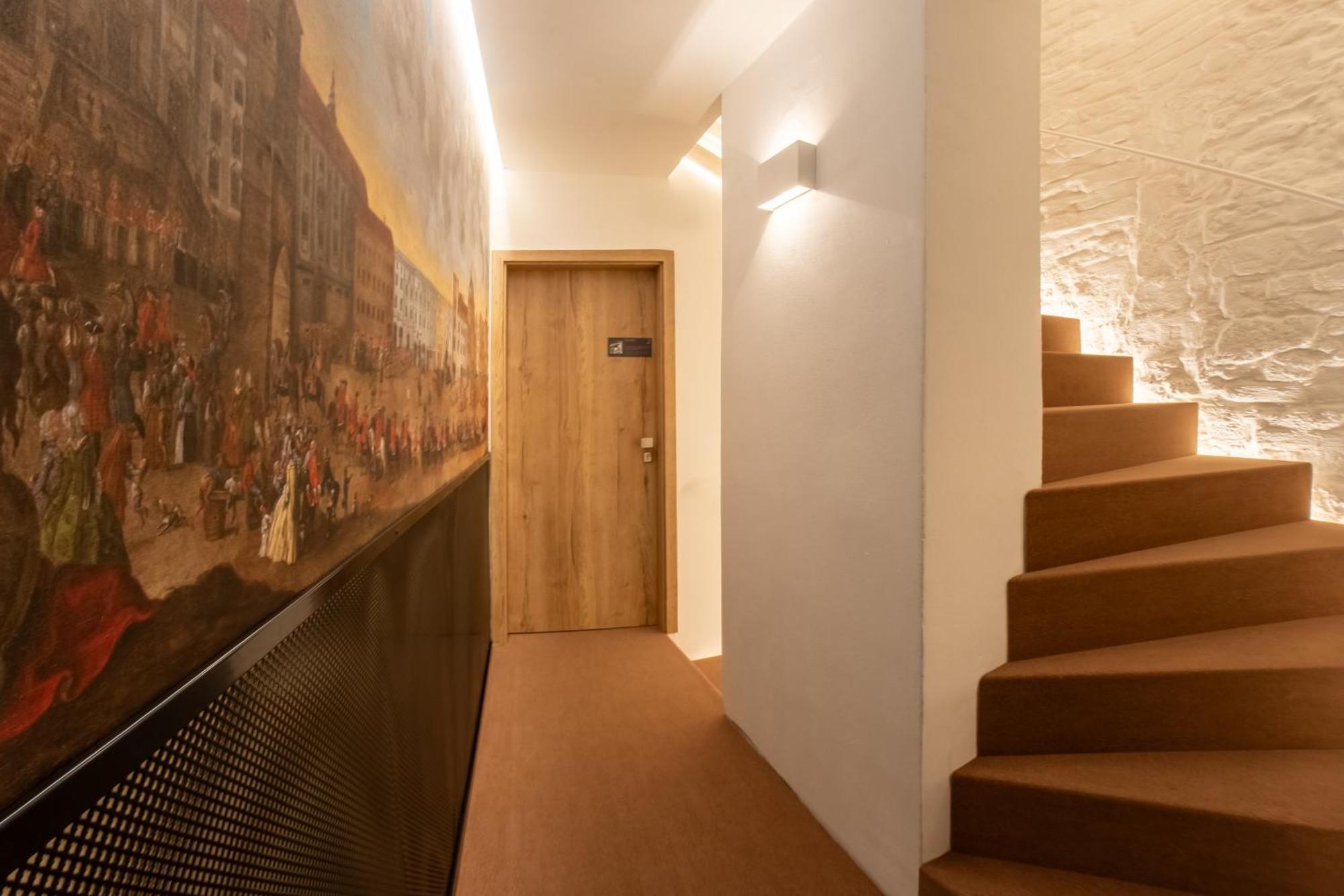أولوموك White Wolf Boutique Apartments المظهر الخارجي الصورة