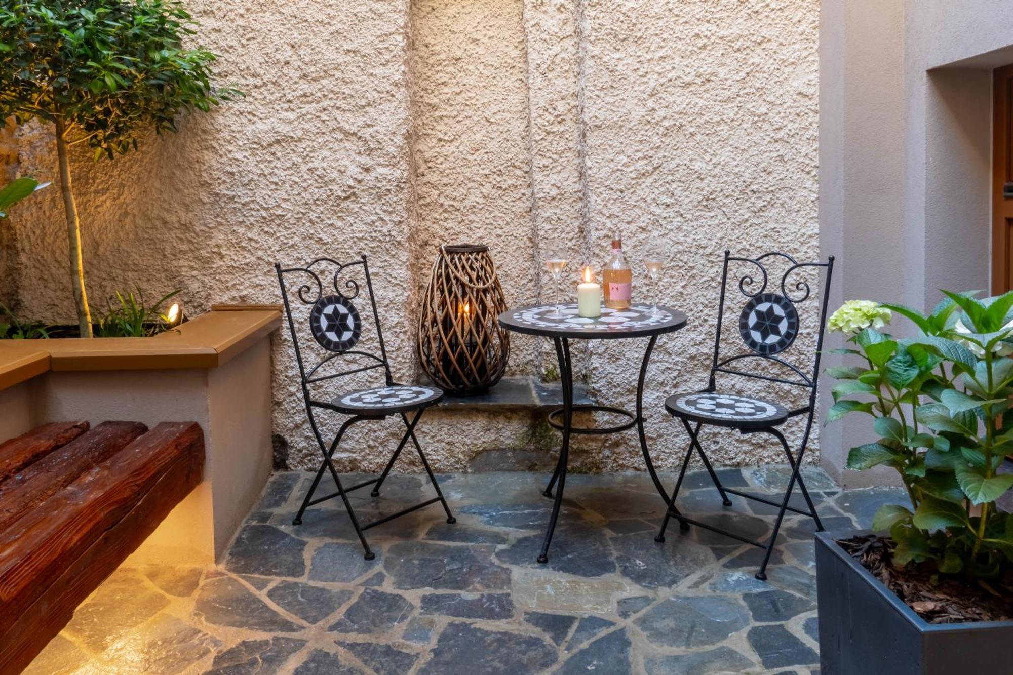 أولوموك White Wolf Boutique Apartments المظهر الخارجي الصورة